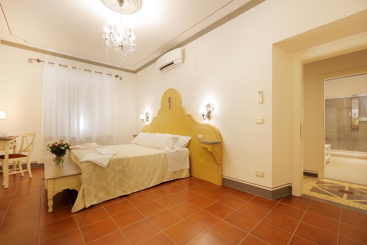 Palazzo Mari Suite & Rooms B&B Montevarchi Exterior photo